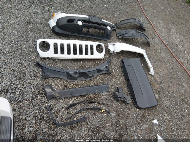 2016 Jeep Patriot Latitude მანქანა იყიდება აუქციონზე, vin: 1C4NJRFB6GD804645, აუქციონის ნომერი: 45113553
