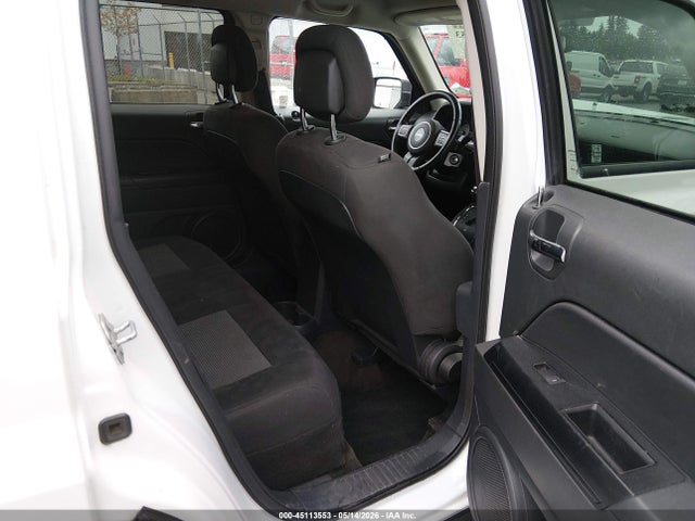 2016 Jeep Patriot Latitude მანქანა იყიდება აუქციონზე, vin: 1C4NJRFB6GD804645, აუქციონის ნომერი: 45113553