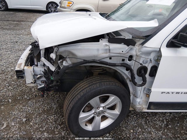 2016 Jeep Patriot Latitude მანქანა იყიდება აუქციონზე, vin: 1C4NJRFB6GD804645, აუქციონის ნომერი: 45113553