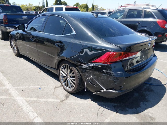 Lexus IS 300 2018 JTHBA1D2XJ5081955 Image 3