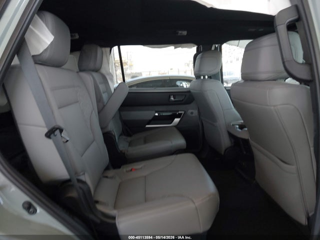 Toyota Sequoia Limited 2025 7SVAAABAXSX061028 Image 8