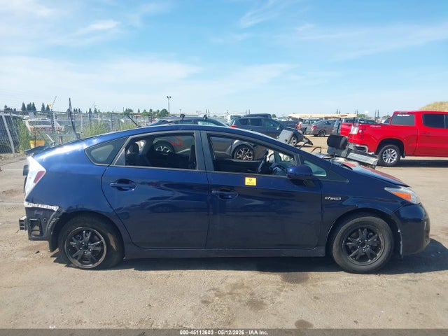 Toyota Prius Two 2015 JTDKN3DU0F0431990 Image 13