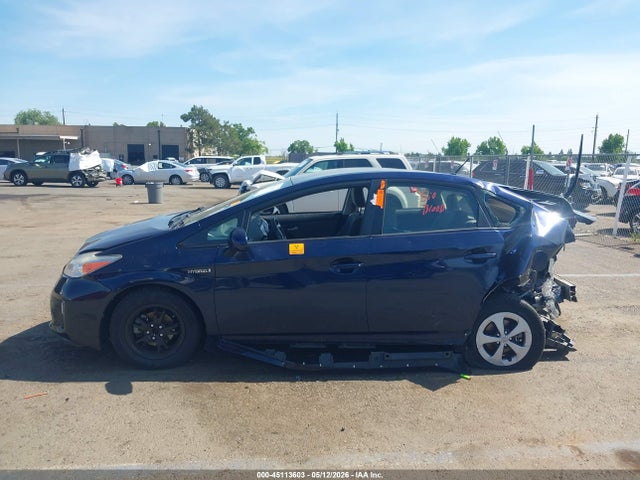 Toyota Prius Two 2015 JTDKN3DU0F0431990 Image 14