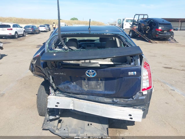 Toyota Prius Two 2015 JTDKN3DU0F0431990 Image 16