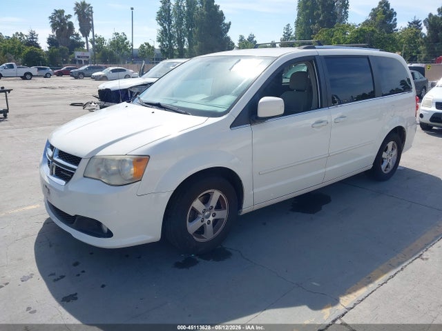 45113628 :رقم المزاد ، 2D4RN5DG8BR755339 vin ، 2011 Dodge Grand Caravan Crew مزاد بيع