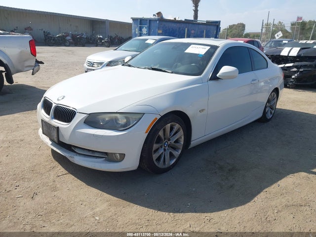 45113700 :رقم المزاد ، WBAKE5C55BE573025 vin ، 2011 Bmw 328i مزاد بيع