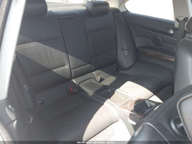 45113700 :رقم المزاد ، WBAKE5C55BE573025 vin ، 2011 Bmw 328i مزاد بيع