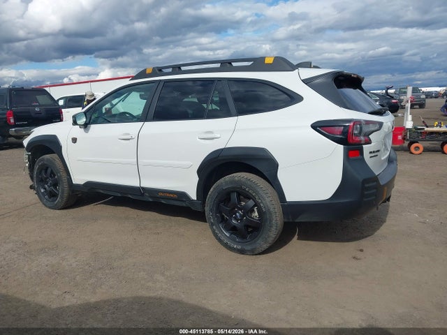 4S4BTGUD8S3182114 Subaru Outback Wilderness
