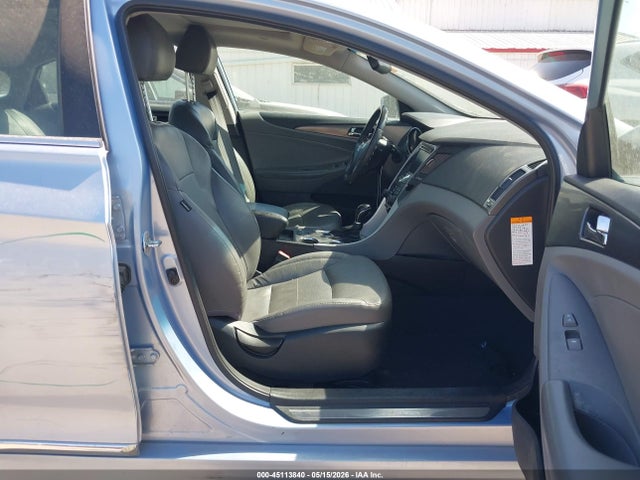2012 Hyundai Sonata Hybrid მანქანა იყიდება აუქციონზე, vin: KMHEC4A46CA047579, აუქციონის ნომერი: 45113840