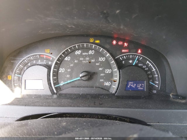 45113868 :رقم المزاد ، 4T4BF1FK5CR158712 vin ، 2012 Toyota Camry Le مزاد بيع
