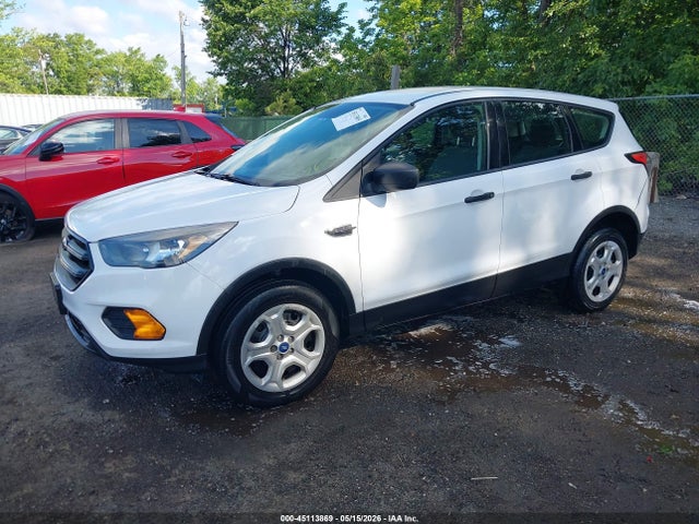 45113869 :رقم المزاد ، 1FMCU0F76JUB97963 vin ، 2018 Ford Escape S مزاد بيع