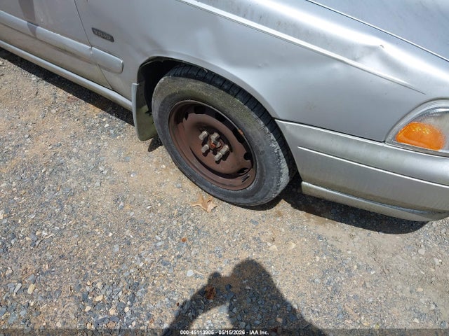 Продаж на аукціоні авто 1998 Volvo V70 Gtas/gtms, vin: YV1LW5582W3485508, номер лоту: 45113905