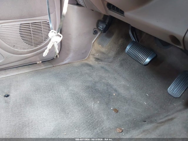 Aukcja sprzedaży 2001 Toyota Tundra Sr5 V8, vin: 5TBBT44141S169231, numer aukcji: 45113935