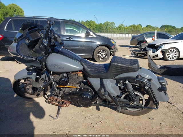 Harley-Davidson Fltrxst 2022 1HD1ACL10NB639562 Image 13