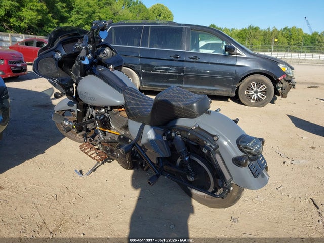 Harley-Davidson Fltrxst 2022 1HD1ACL10NB639562 Image 3