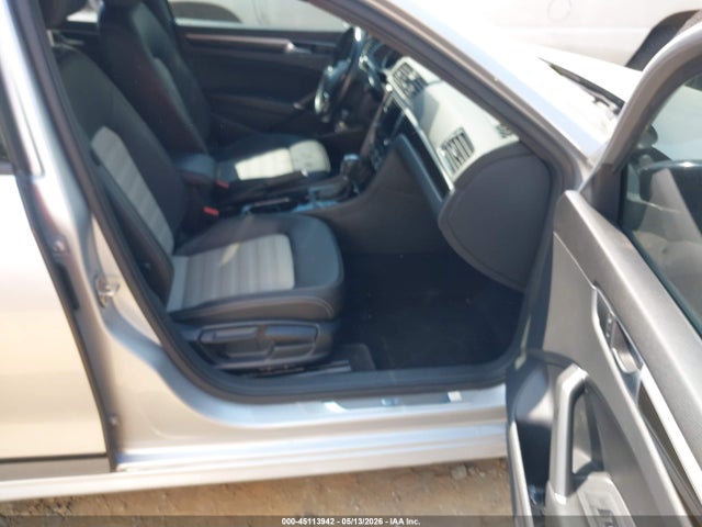 2018 Volkswagen Passat 3.6l V6 Gt მანქანა იყიდება აუქციონზე, vin: 1VWJM7A39JC025311, აუქციონის ნომერი: 45113942