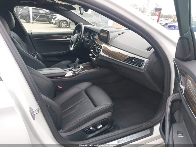 WBAJA9C59JB251132 BMW 530e Iperformance