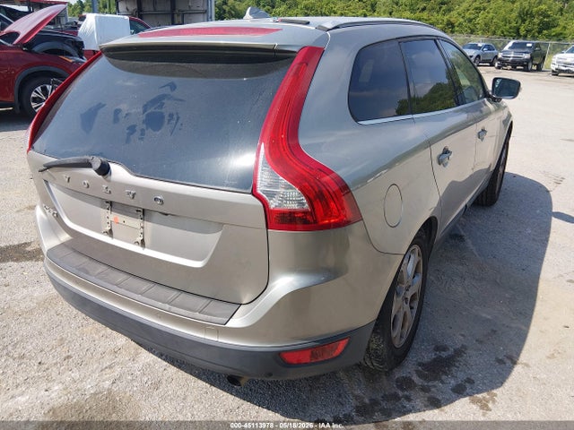 2011 Volvo Xc60 3.2/3.2 R-design მანქანა იყიდება აუქციონზე, vin: YV4952DL8B2140844, აუქციონის ნომერი: 45113978