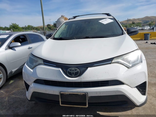 JTMZFREV7JJ744981 Toyota RAV4 LE