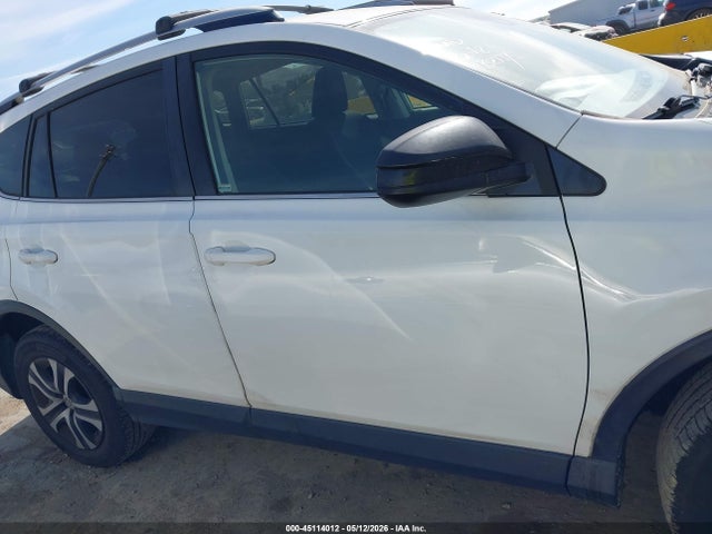 JTMZFREV7JJ744981 Toyota RAV4 LE