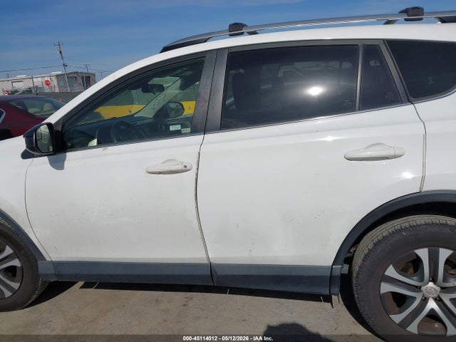 JTMZFREV7JJ744981 Toyota RAV4 LE