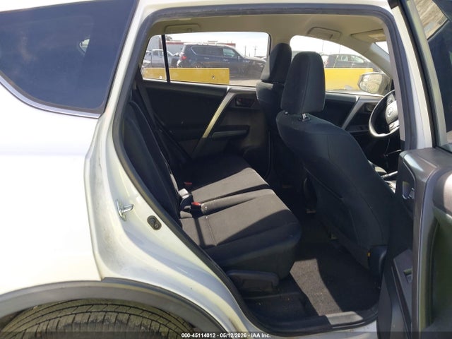 JTMZFREV7JJ744981 Toyota RAV4 LE
