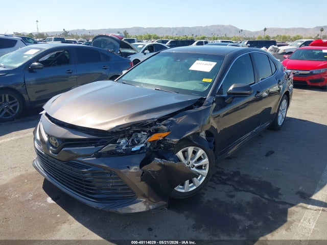 4T1B11HK1JU619469 Toyota CAMRY LE
