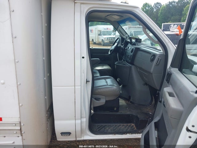 2009 Ford E-450 Cutaway მანქანა იყიდება აუქციონზე, vin: 1FDXE45S49DA10470, აუქციონის ნომერი: 45114070