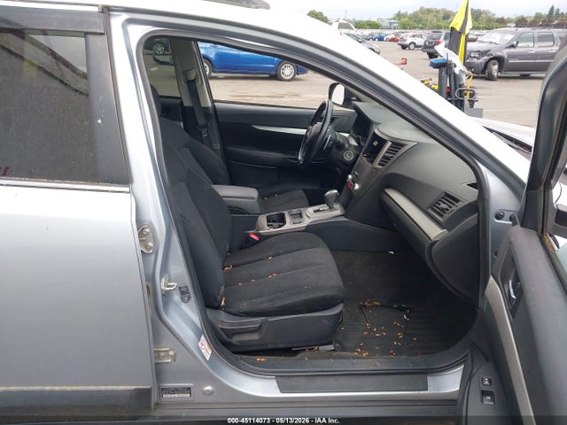 2013 Subaru Outback 2.5i Premium მანქანა იყიდება აუქციონზე, vin: 4S4BRBCCXD3303061, აუქციონის ნომერი: 45114073