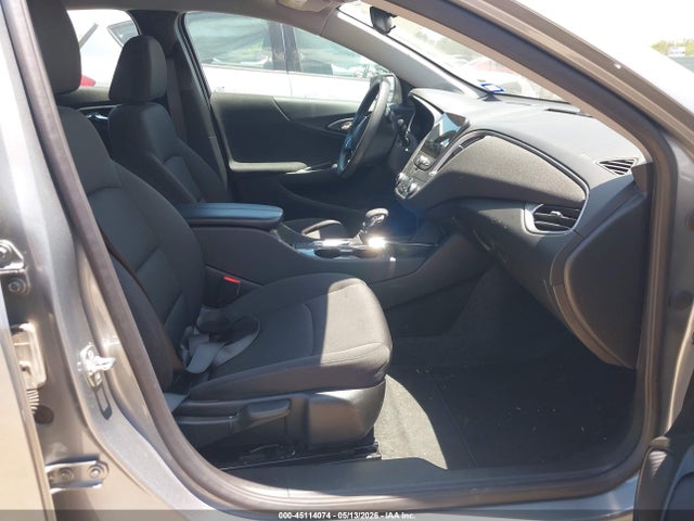 1G1ZD5ST5SF120319 Chevrolet Malibu Fwd 1lt