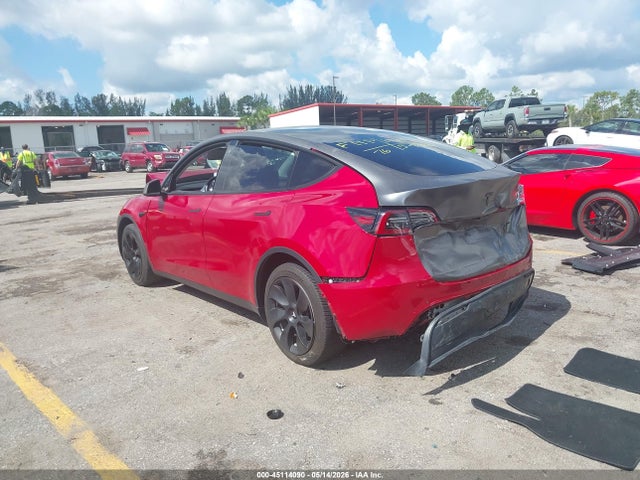 2021 Tesla Model Y Long Range Dual Motor All-wheel Drive მანქანა იყიდება აუქციონზე, vin: 5YJYGDEE3MF196131, აუქციონის ნომერი: 45114090