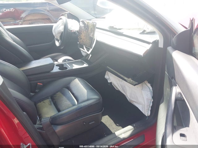 2021 Tesla Model Y Long Range Dual Motor All-wheel Drive მანქანა იყიდება აუქციონზე, vin: 5YJYGDEE3MF196131, აუქციონის ნომერი: 45114090