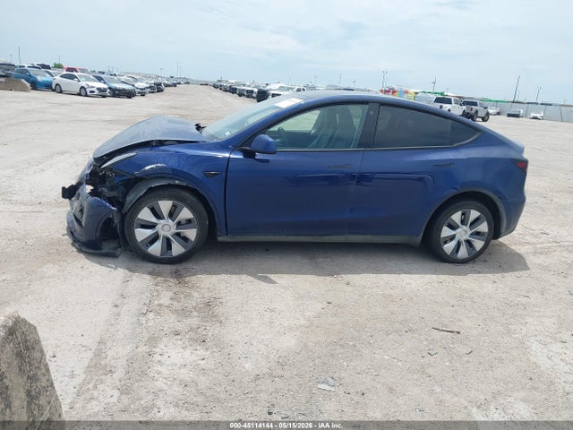 Продажа на аукционе авто 2023 Tesla Model Y Awd/long Range Dual Motor All-wheel Drive, vin: 7SAYGDEE3PA097023, номер лота: 45114144