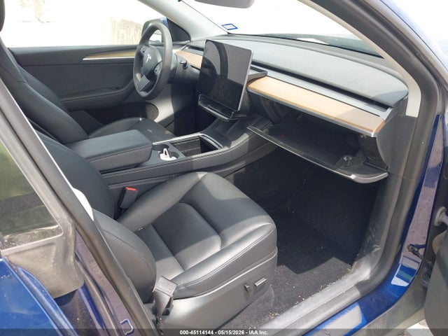 Продажа на аукционе авто 2023 Tesla Model Y Awd/long Range Dual Motor All-wheel Drive, vin: 7SAYGDEE3PA097023, номер лота: 45114144