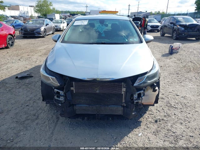 1G1BE5SM5H7137891 Chevrolet Cruze Lt Auto