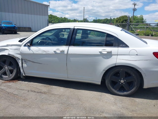 Aukcja sprzedaży 2014 Chrysler 200 Lx, vin: 1C3CCBAB3EN143457, numer aukcji: 45114210