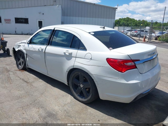 Aukcja sprzedaży 2014 Chrysler 200 Lx, vin: 1C3CCBAB3EN143457, numer aukcji: 45114210