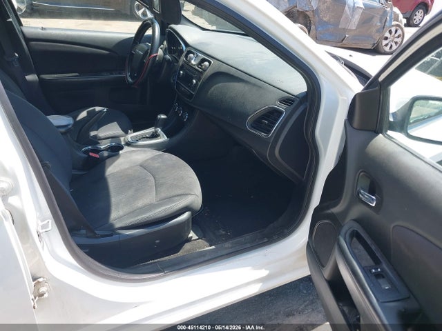 Aukcja sprzedaży 2014 Chrysler 200 Lx, vin: 1C3CCBAB3EN143457, numer aukcji: 45114210