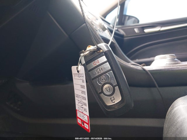45114253 :رقم المزاد ، 3FA6P0D99KR143343 vin ، 2019 Ford Fusion Titanium مزاد بيع