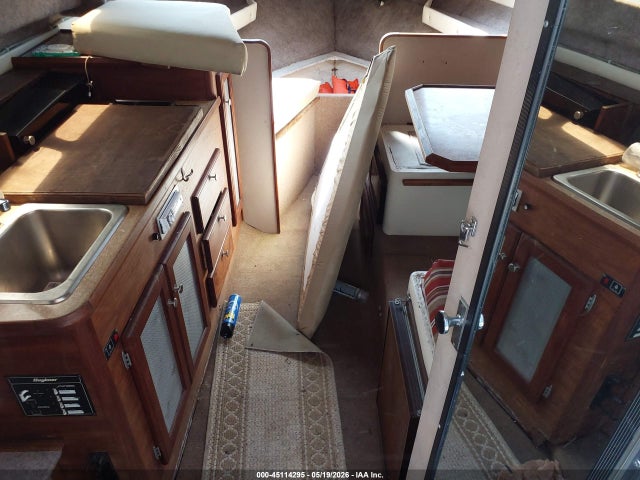 Auction sale of the 1985 Bayliner 25', vin: BLBA65ST1485, lot number: 45114295