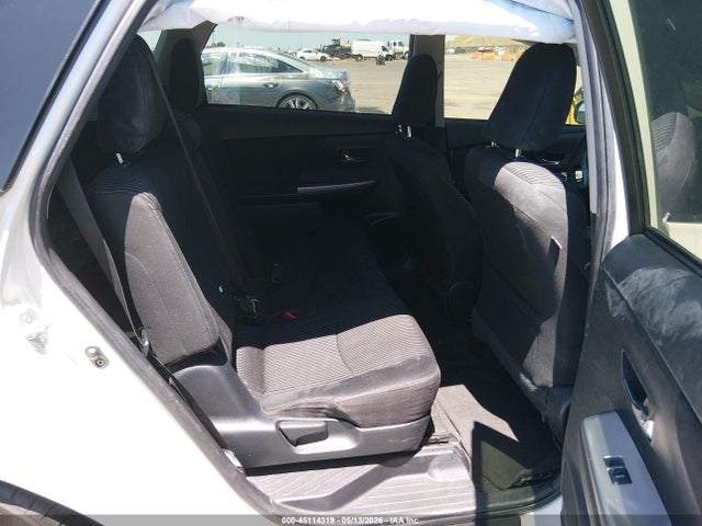 Toyota Prius V Three 2017 JTDZN3EU9HJ072049 Image 8