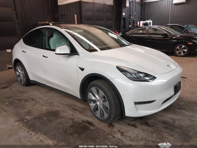 Aukcja sprzedaży 2022 Tesla Model Y Long Range Dual Motor All-wheel Drive, vin: 7SAYGDEE3NF425749, numer aukcji: 45114369