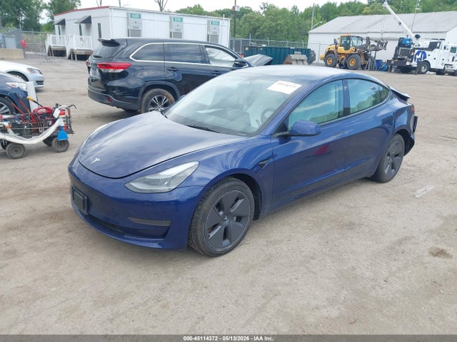 Tesla Model 3 Rear-wheel Drive 2023 5YJ3E1EA1PF490384 Image 2