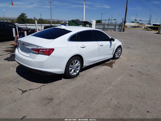 1G1ZD5ST2MF069770 Chevrolet Malibu Fwd Lt