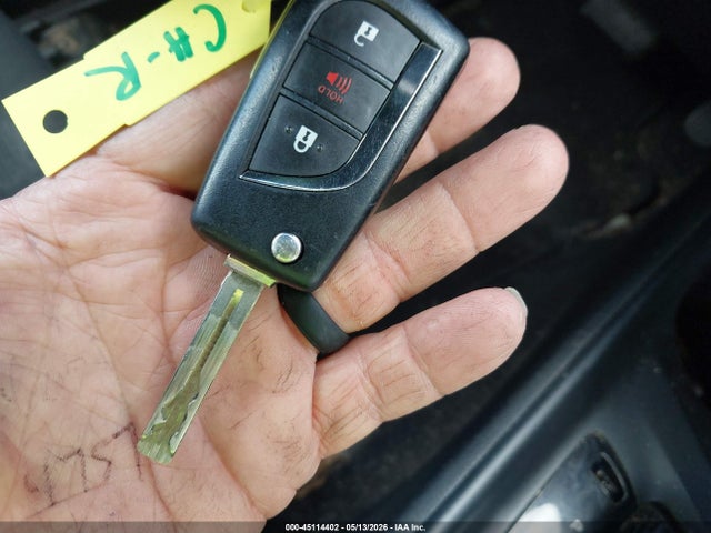 45114402 :رقم المزاد ، NMTKHMBX3JR015785 vin ، 2018 Toyota C-hr Xle مزاد بيع
