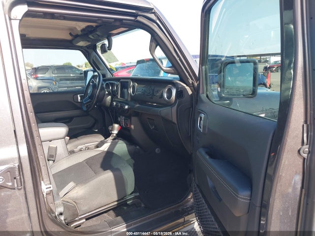 1C4HJXEN6LW350313 Jeep Wrangler Unlimited Sahara 4x4