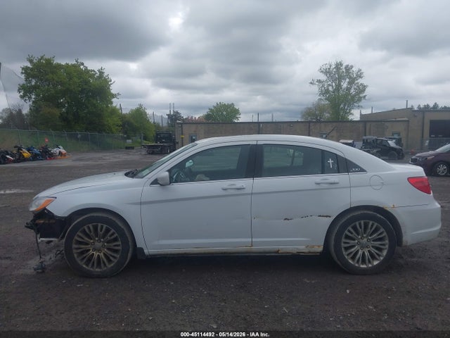 Продажа на аукционе авто 2013 Chrysler 200 Limited, vin: 1C3CCBCG5DN524184, номер лота: 45114492