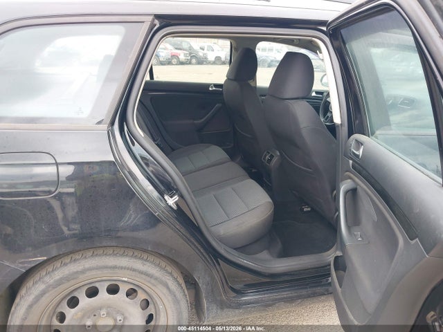 45114504 :رقم المزاد ، 3VWPP7AJ4CM695656 vin ، 2012 Volkswagen Jetta Sportwagen 2.5l S مزاد بيع