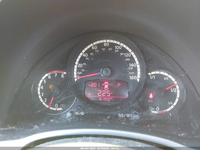 45114635 :رقم المزاد ، 3VWJX7AT8DM681185 vin ، 2013 Volkswagen Beetle 2.5l مزاد بيع