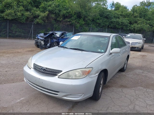 45114698 :رقم المزاد ، 4T1BE32K43U136702 vin ، 2003 Toyota Camry Le مزاد بيع
